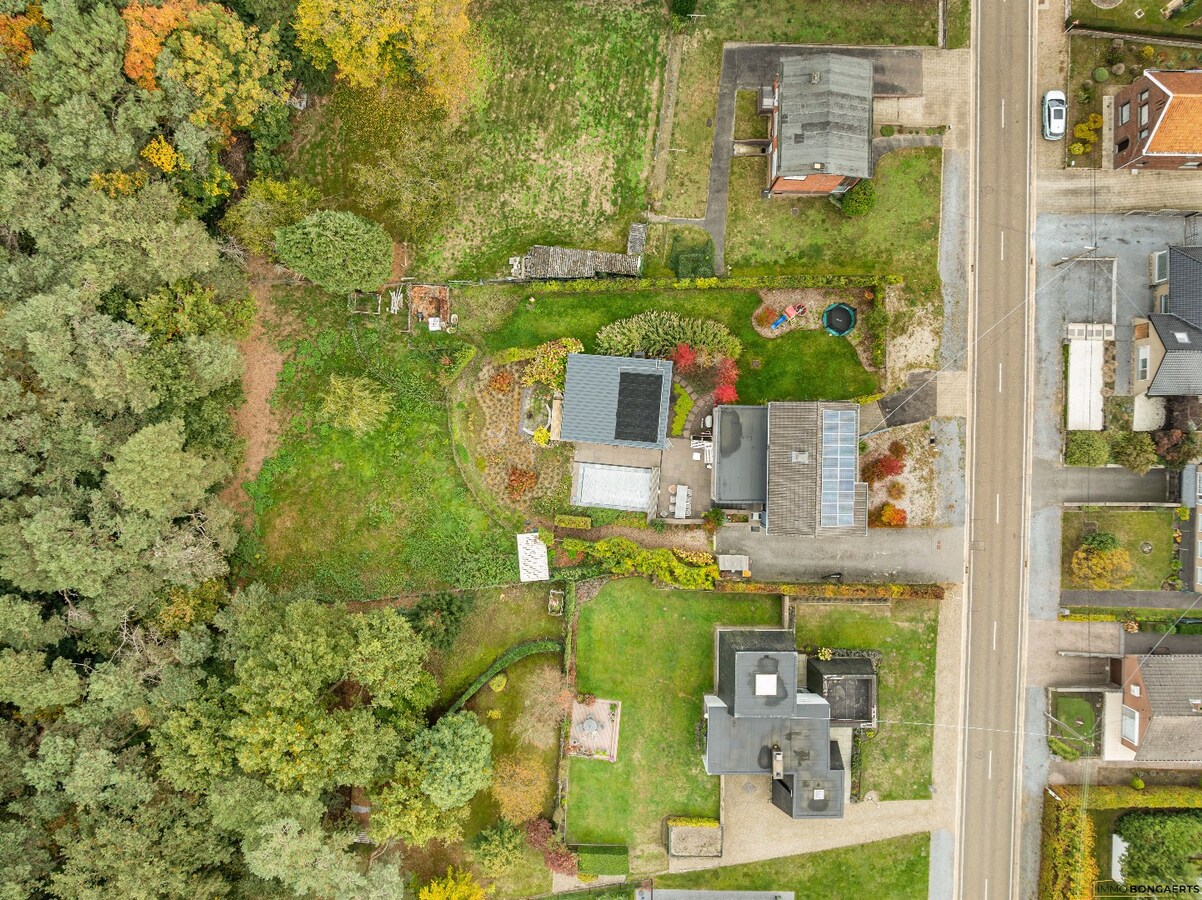 Ruime woning met 4 slaapkamers 