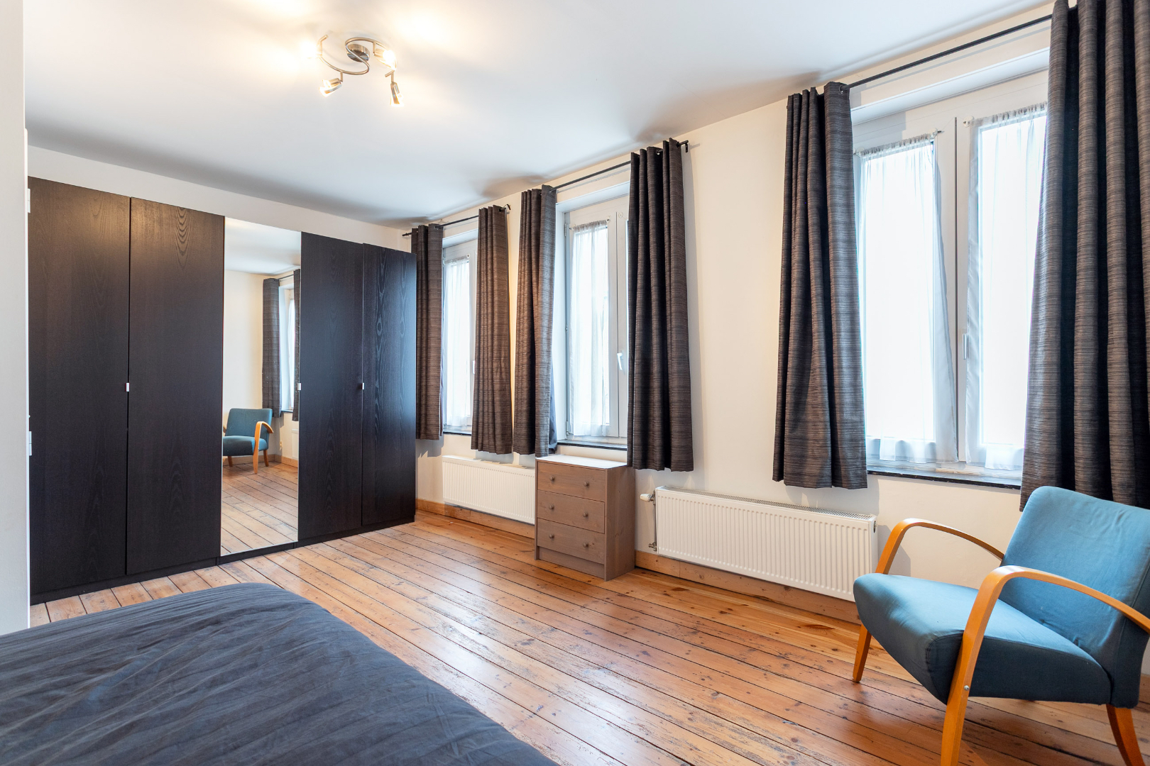 Instapklare woning (EPC B) met 3 slpk, 2 badk en terras te Halle (nabij station) 