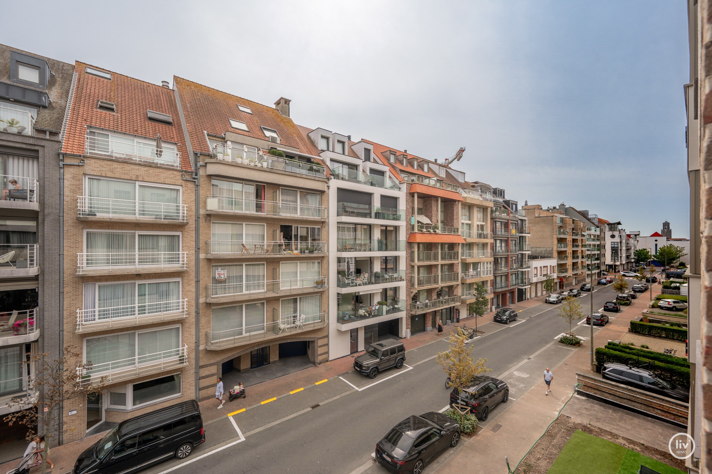 Appartement de 2 pièces luxueusement rénové à quelques pas de la digue de la plage d'Albertstrand et de l'avenue Lippens. 