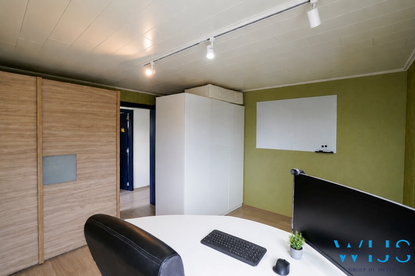 Instapklare open bebouwing met verwarmd zwembad op toplocatie in Sleidinge 