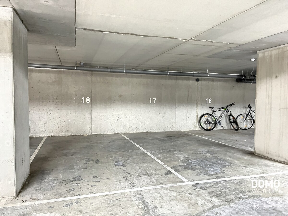 MODERN APPARTEMENT MET TERRAS. LIFT EN 2 SLAAPKAMERS IN DIEPENBEEK 