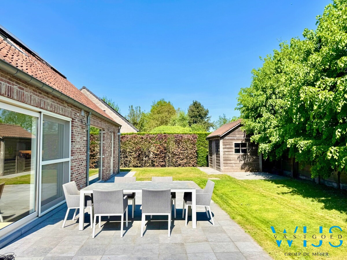 Landelijk woonhuis op TOPlocatie te Ertvelde ! 