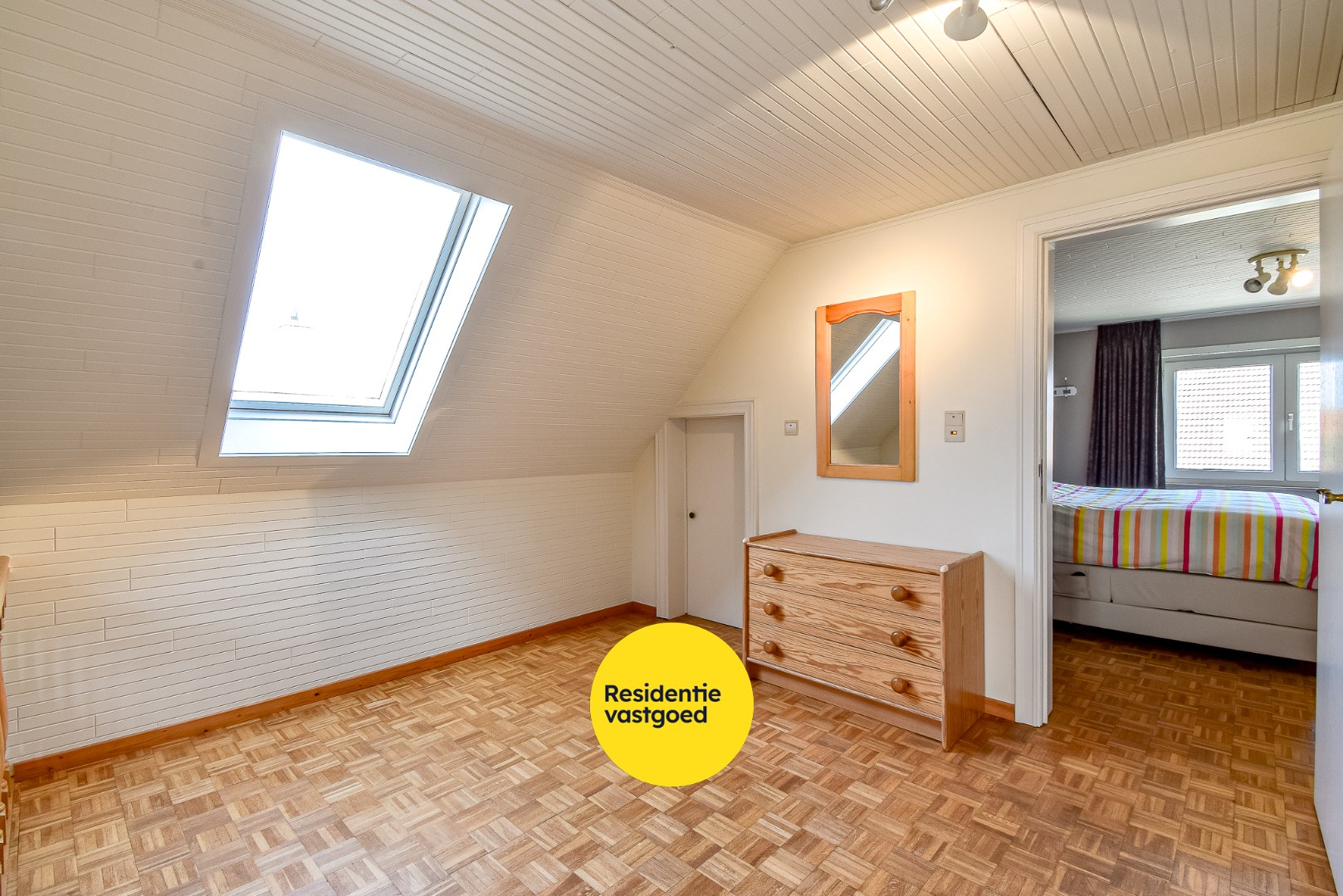 Ruime villa met 4 slaapkamers 