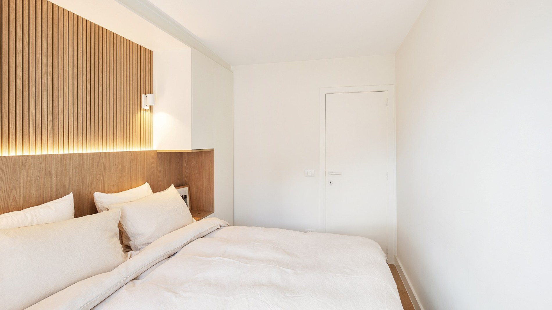 Ruim appartement van 138 m² gelegen op de Jozef Nellenslaan te Knokke en combineert ruimte, lichtinval en comfort. 