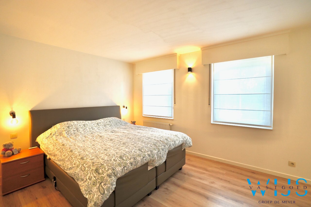 Prachtige recente woning in een zeer rustige wijk te Ertvelde ! 