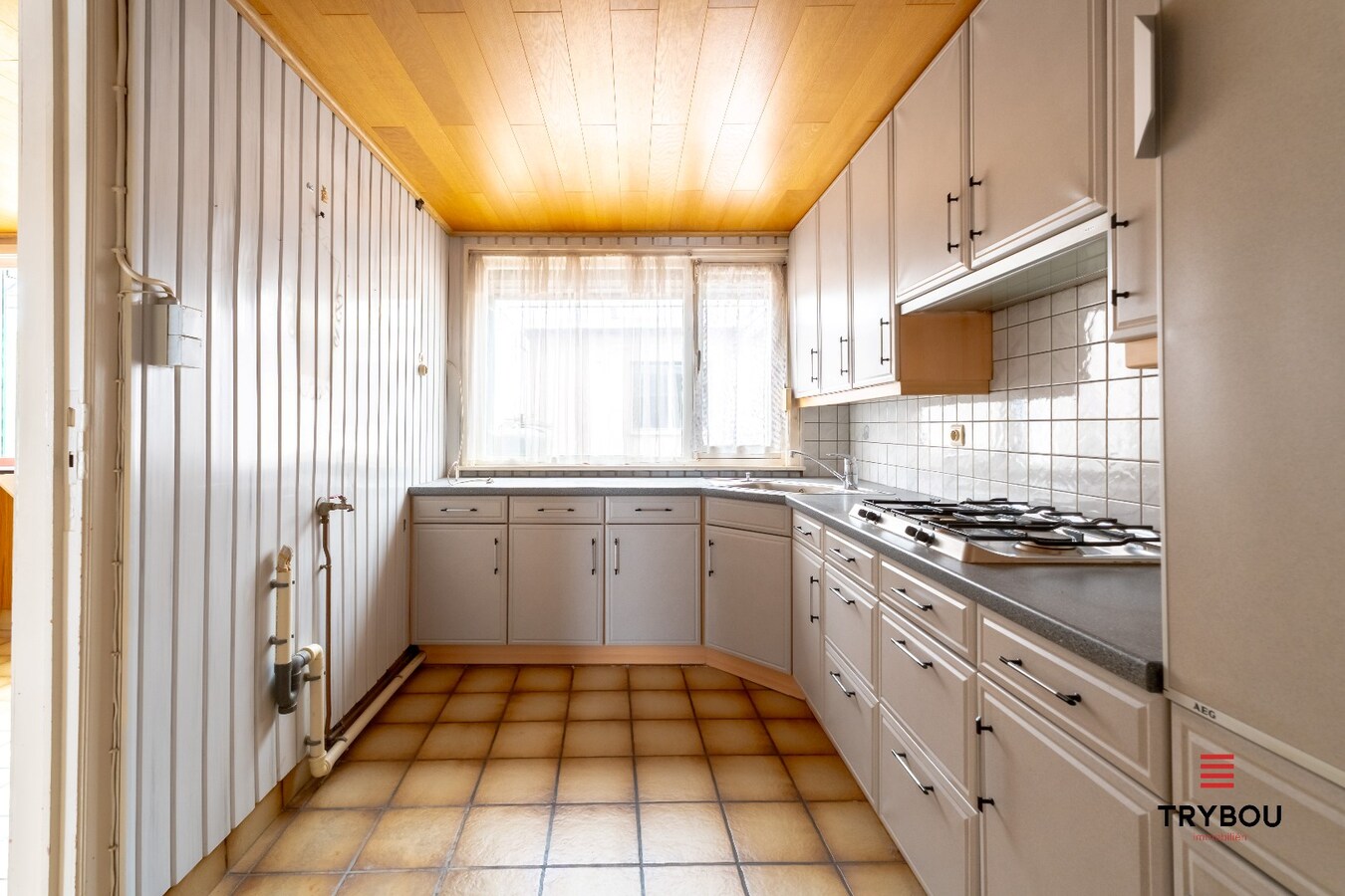 🏡 Te koop – te renoveren woning met veel potentieel in Houthulst 