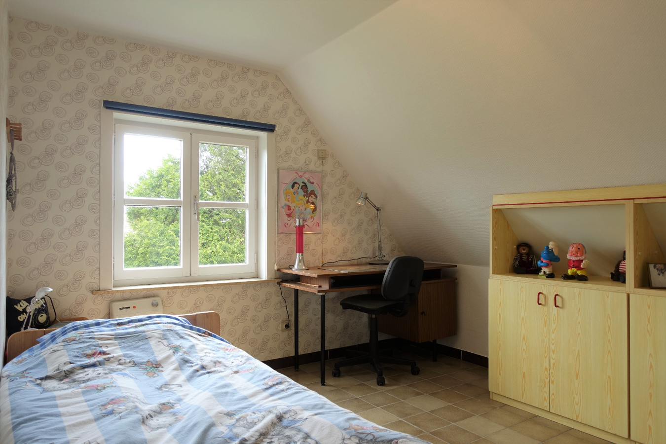 Uiterst rustig gelegen villa met kantoorruimte 