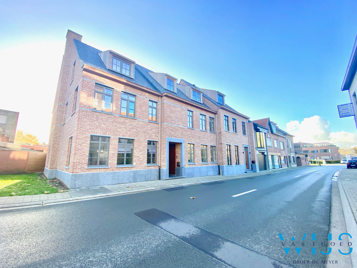 Instapklaar appartement met 2 slaapkamers &amp; terras te ASSENEDE ! 