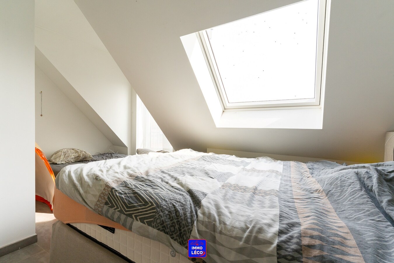 Maison rénovée avec jardin et garage, beaux volumes ! 