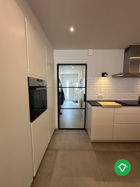 Instapklare woning met 2 slaapkamers en tuin te Eernegem 