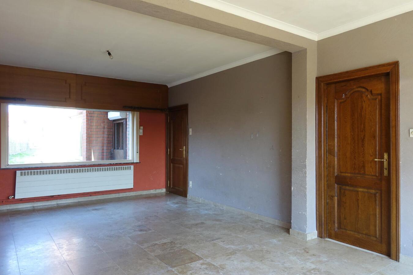 Ruime centraal gelegen rijwoning 