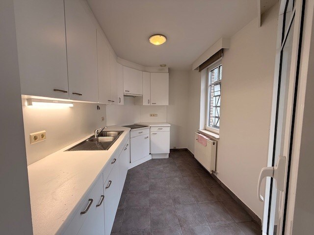 Verzorgd appartement met 1 slaapkamer, terras en lift. 