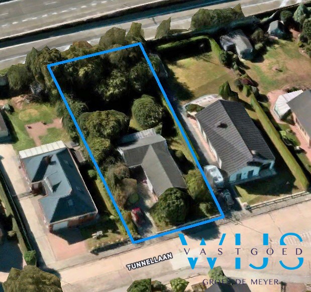 Te renoveren woonhuis/ bouwgrond te Zelzate ! 