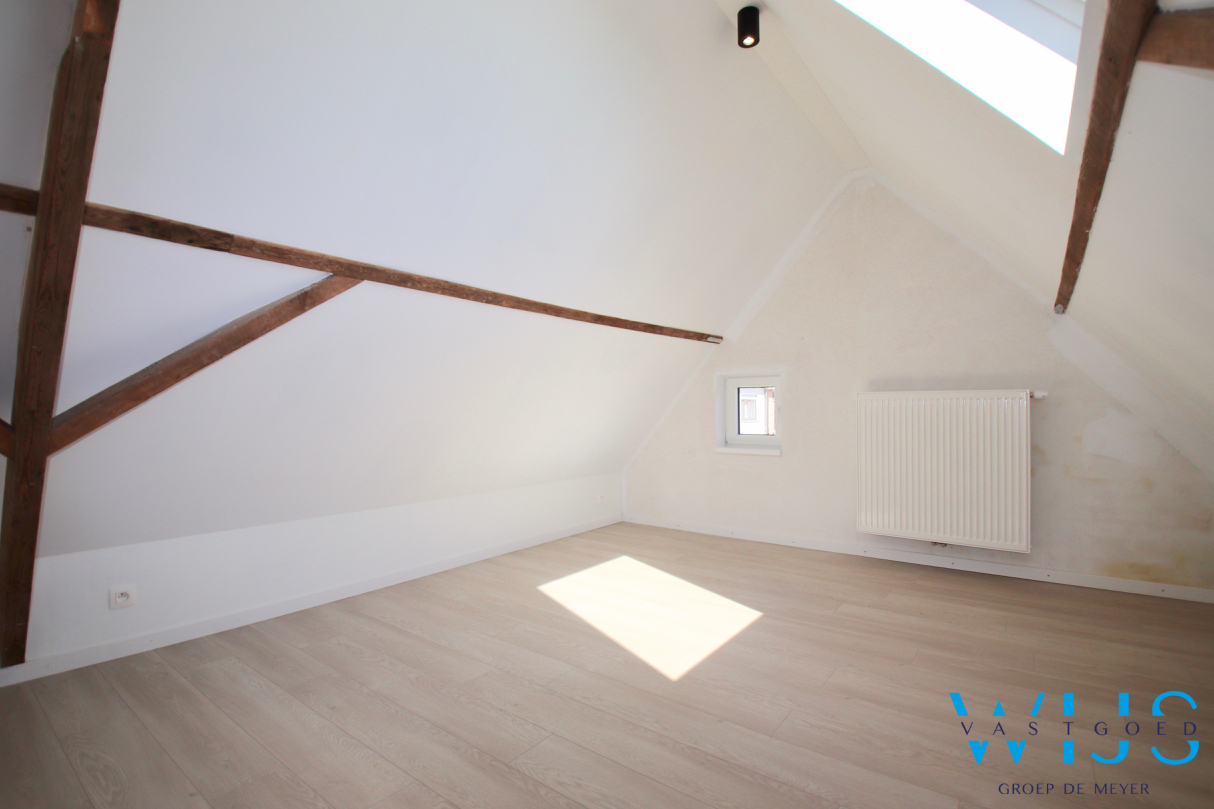 Totaal gerenoveerd woonhuis te Assenede 