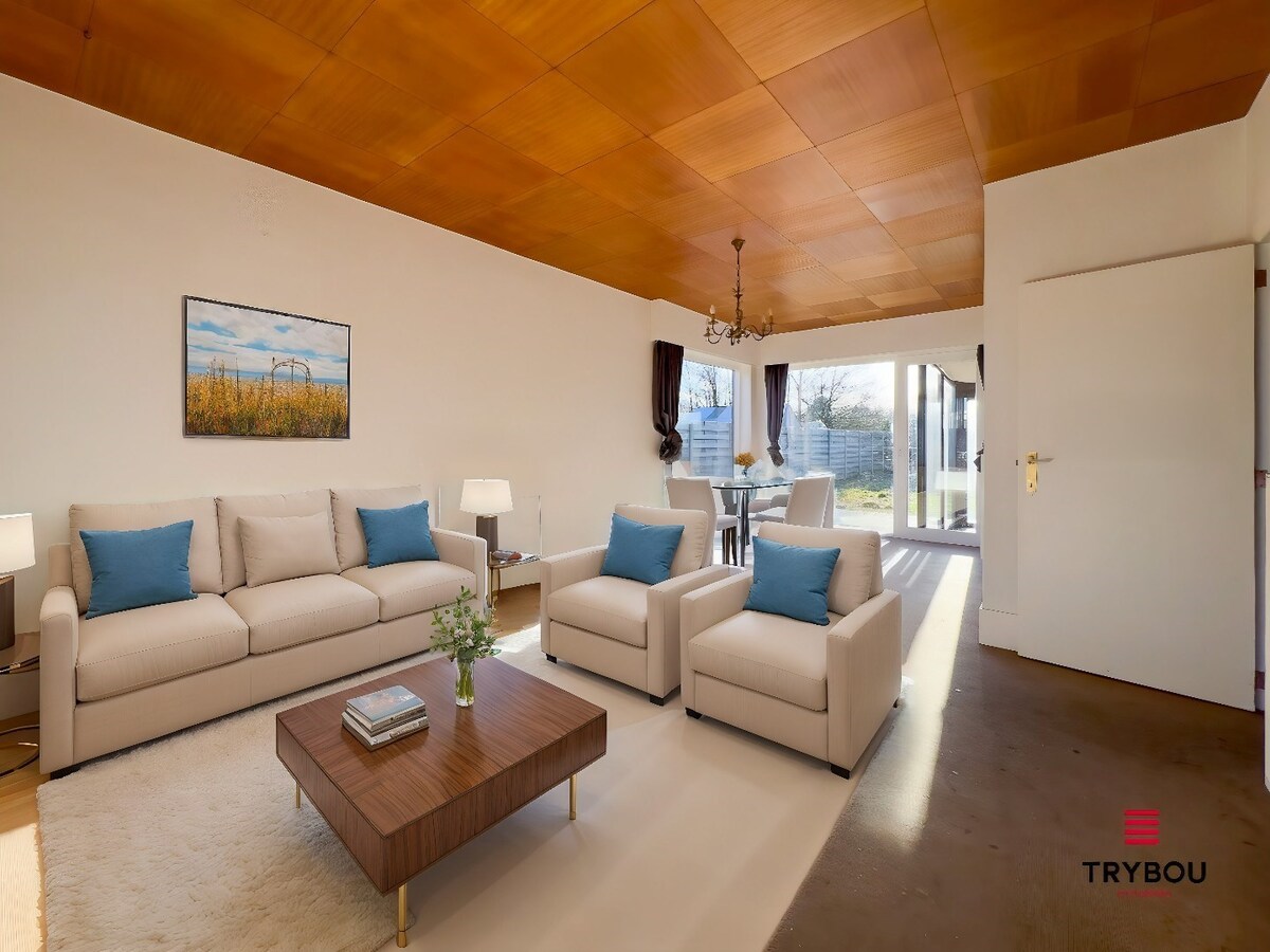 Te renoveren woning met bijgebouw op ruime perceel van 1273m² 