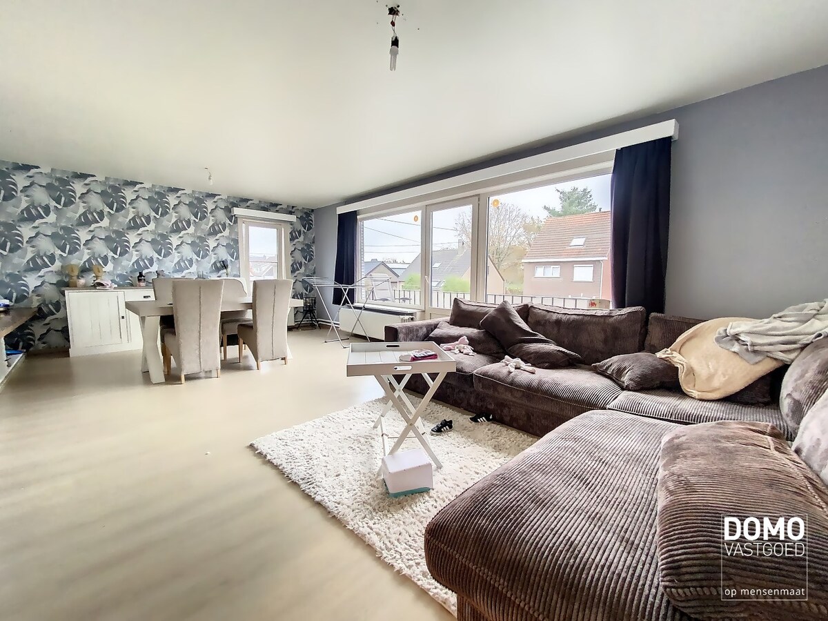 GUNSTIG GELEGEN 2-SLAAPKAMER APPARTEMENT TE LEOPOLDSBURG. 