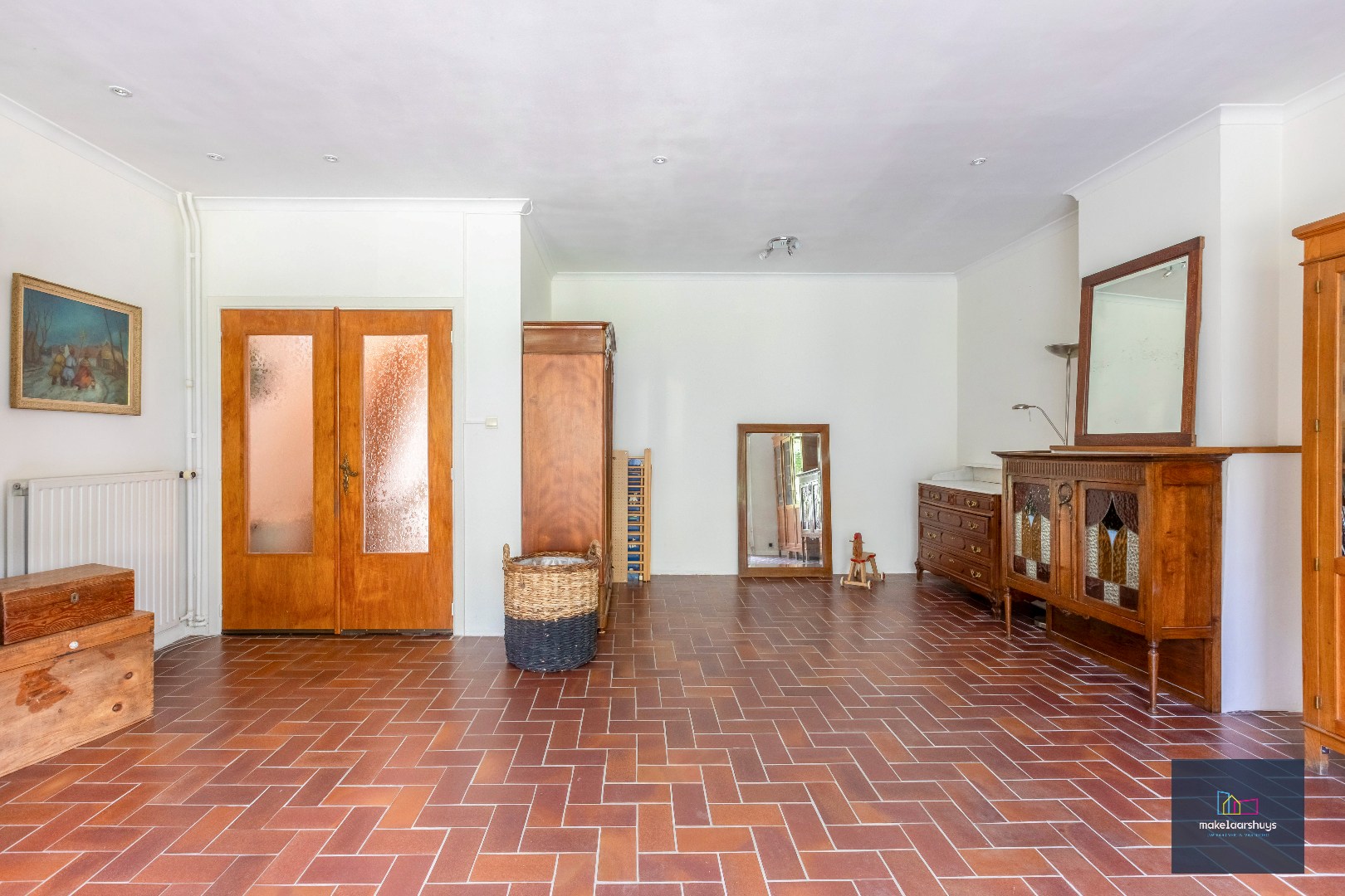 VERKOCHT ! Instapklare energiezuinige handelswoning met tuin en garage 