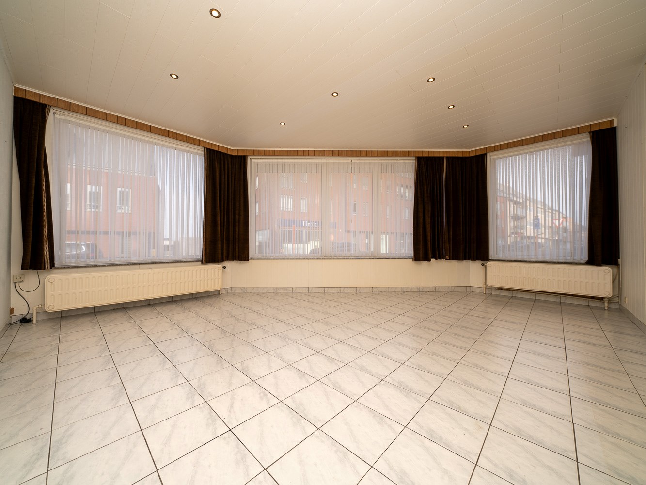 Veelzijdig hoekpand in het centrum van Schepdaal 