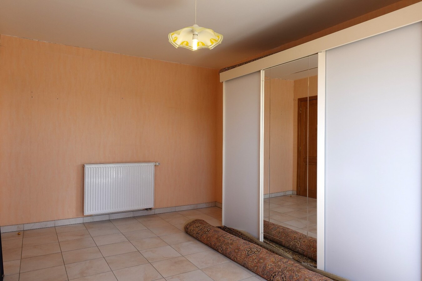 Ruim appartement te koop in Residentie Permeke op een uitstekende locatie te Jabbeke 