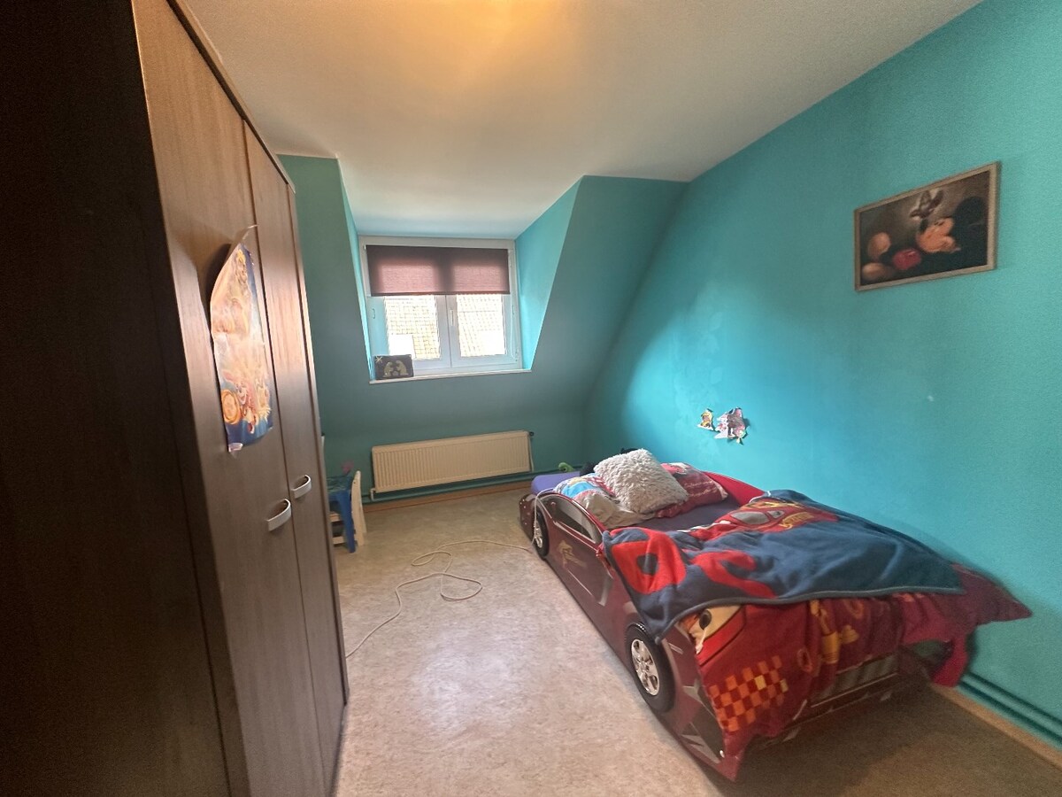 Degelijke halfopen woning met 3 slaapkamers 