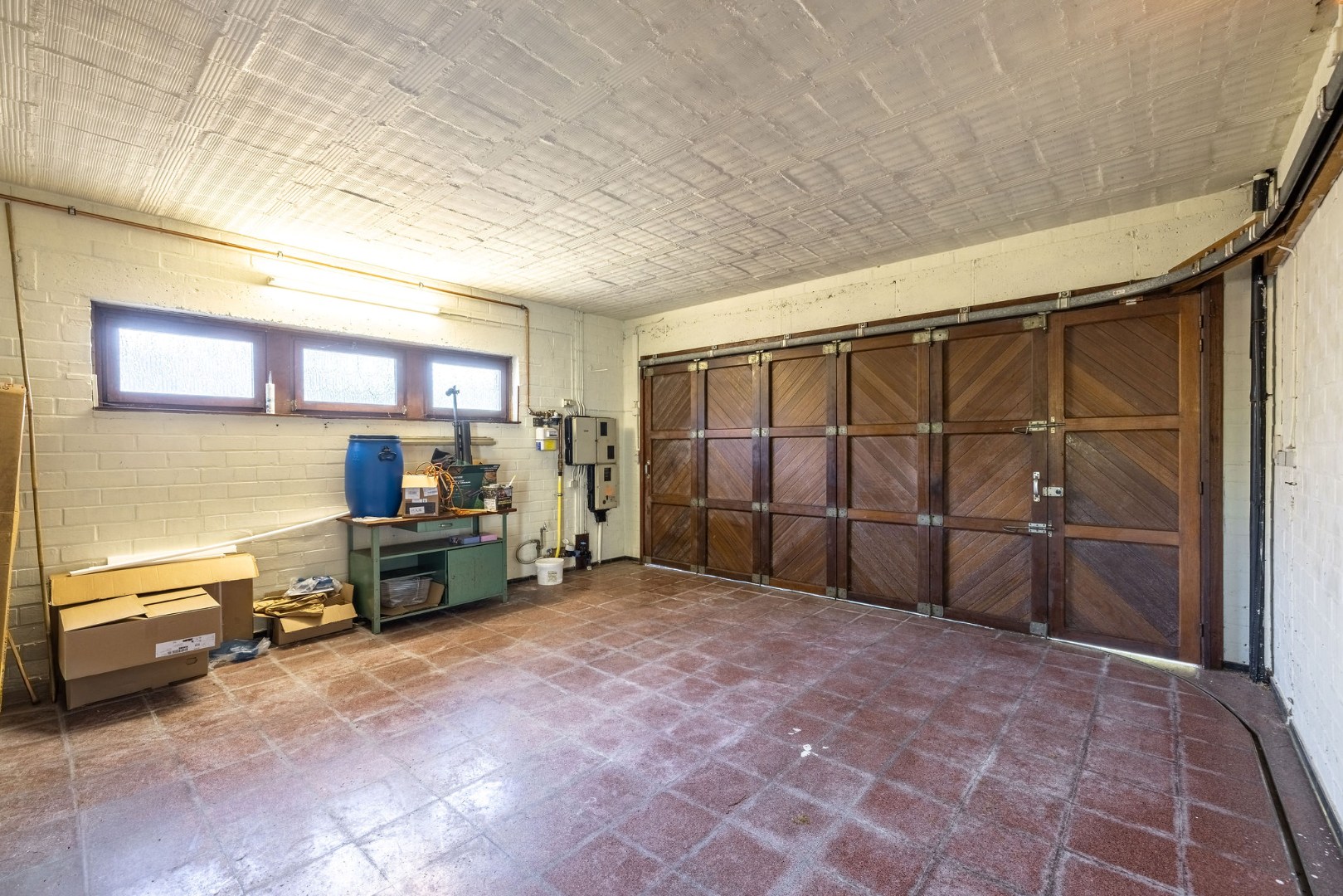 Karaktervolle villa met royale volumes op perceel van 1100m2 nabij de E40 