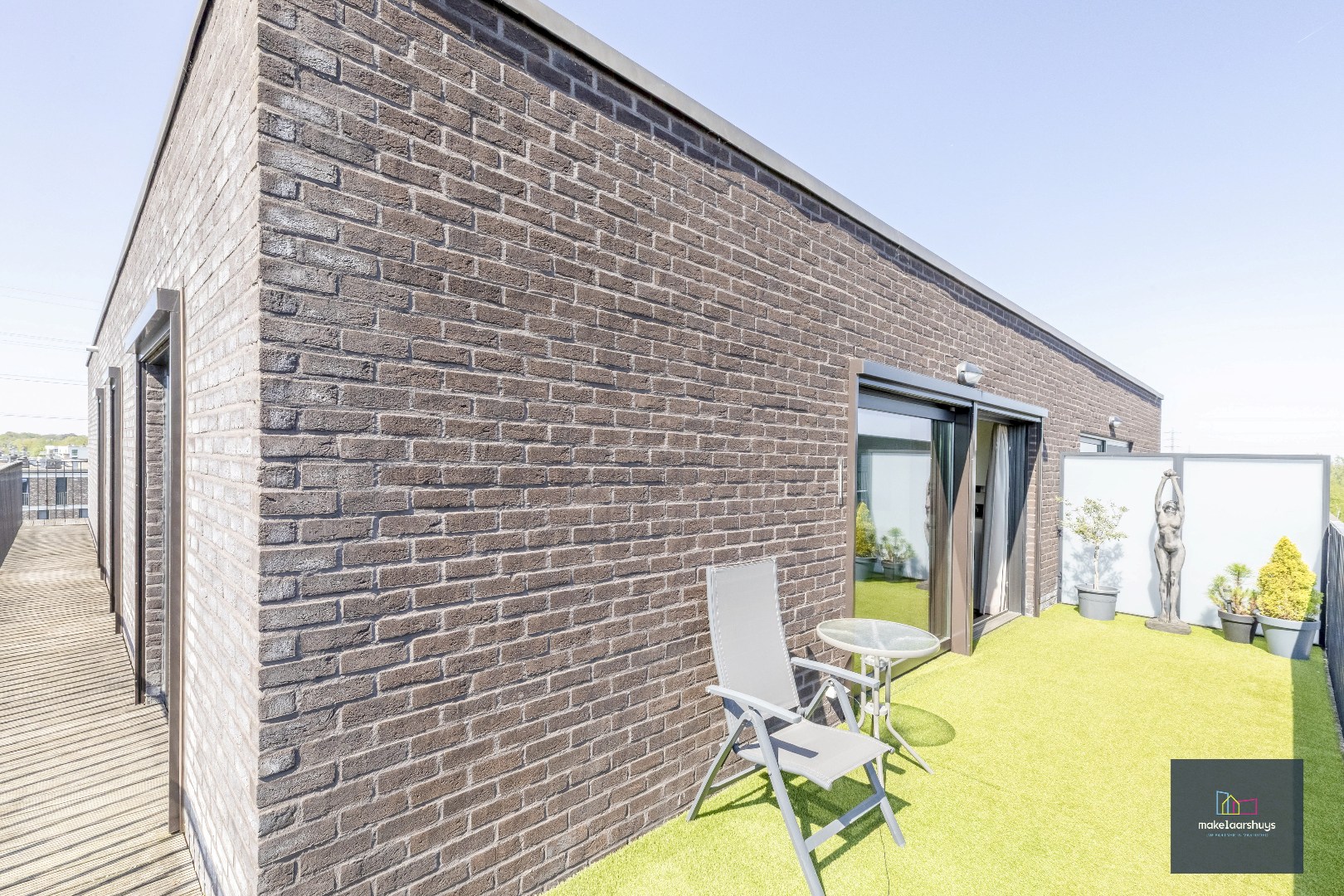 Stijlvol Penthouse met 2 slaapkamers en ruim terras. 