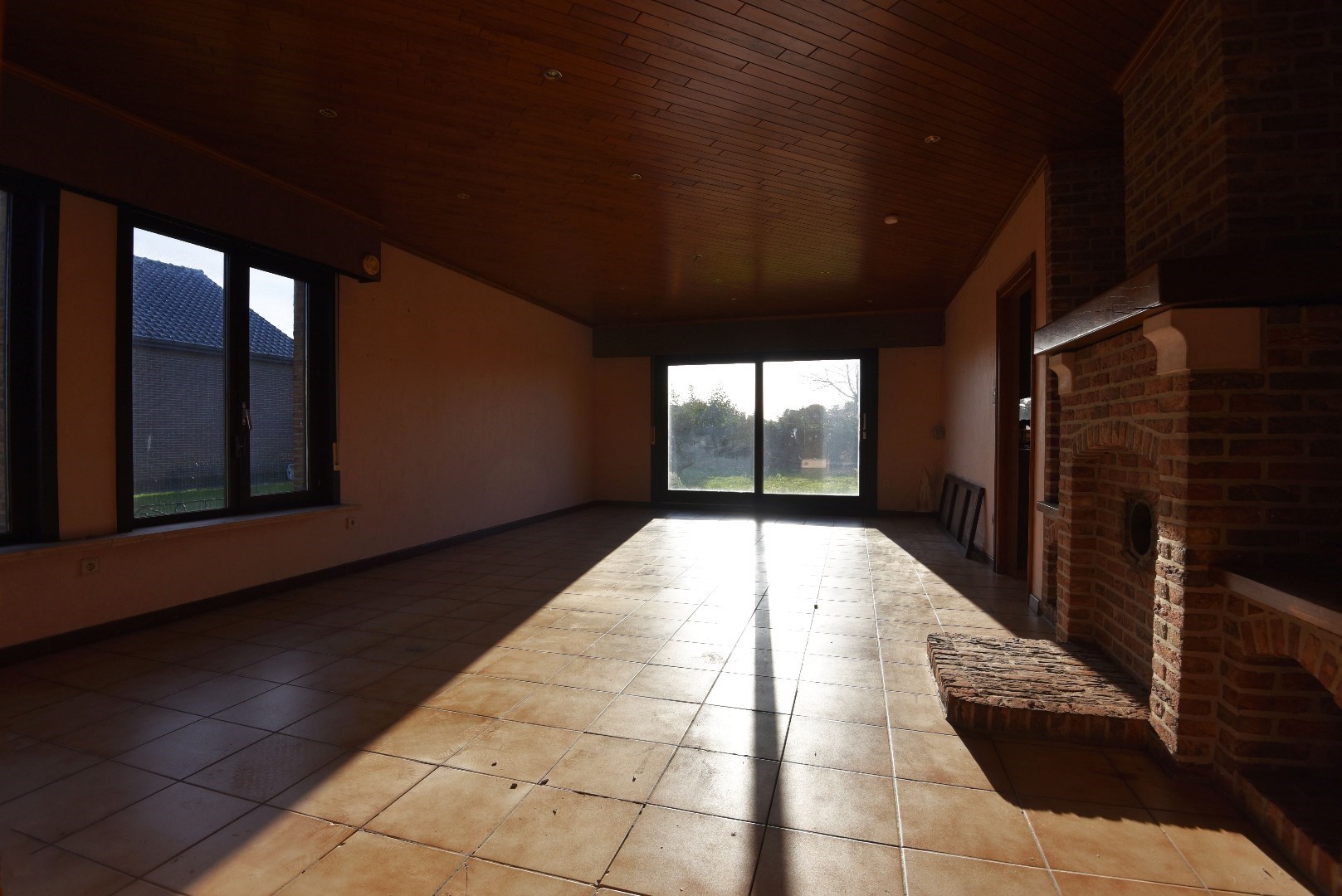 Ruime woning met 4 slpks op 1.042m² rustig gelegen te Lembeke 