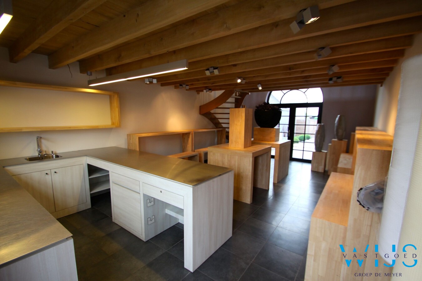 Buitenkans! Winkelruimte centrum Ertvelde 