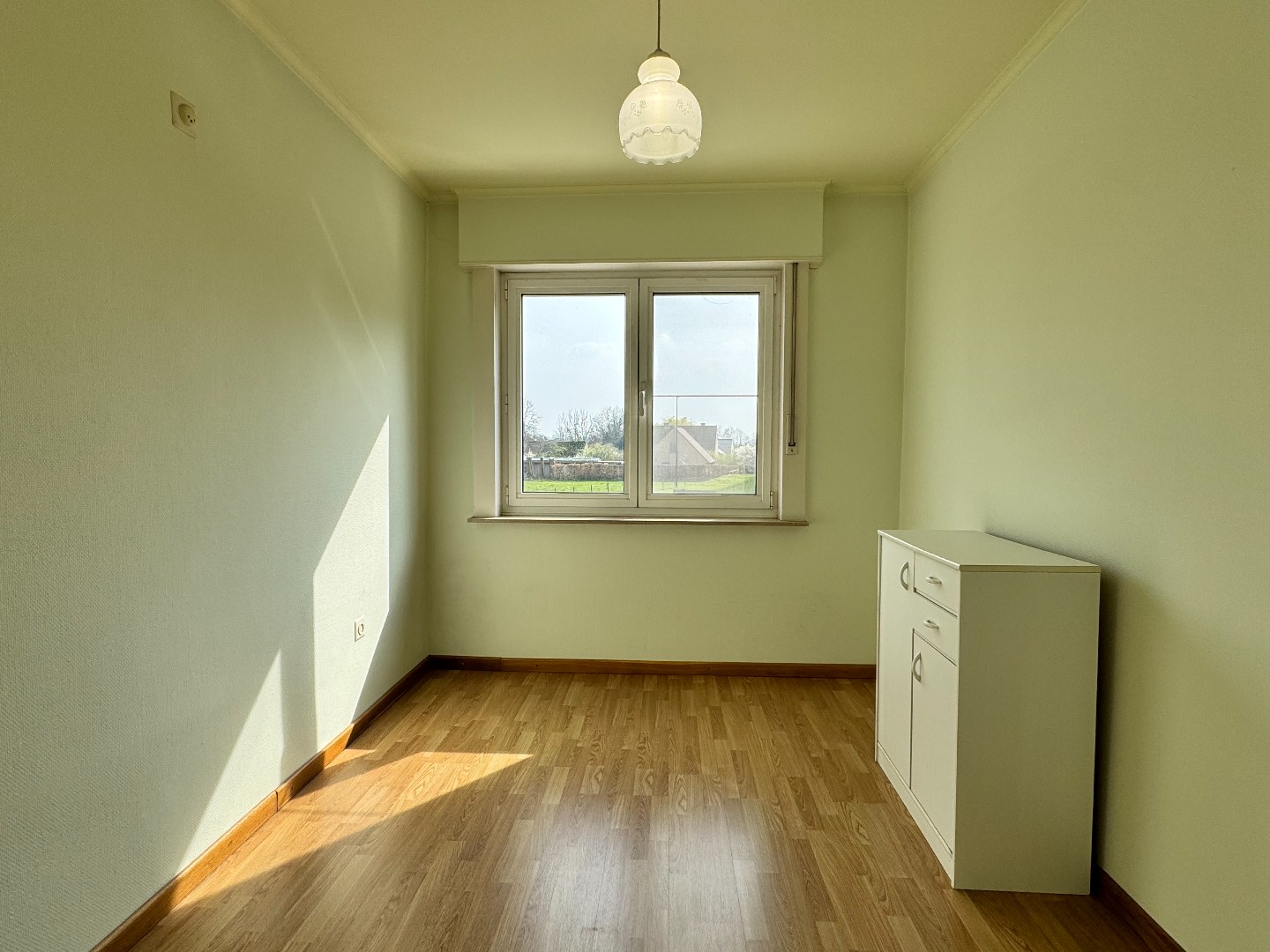 Verzorgde open bebouwing met tuin en garage in Zulte 