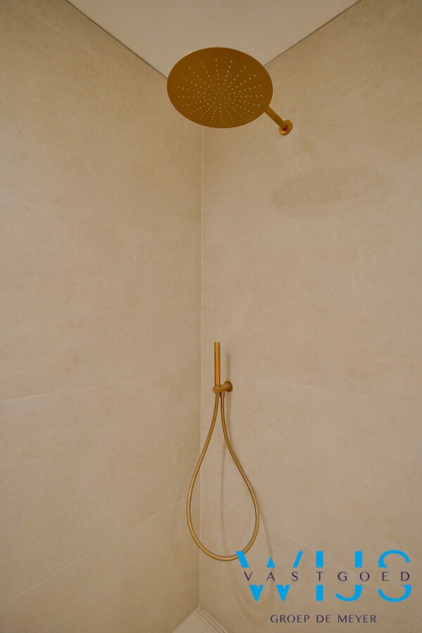 Prachtig nieuwbouwappartement met twee terrassen in centrum Wachtebeke! 