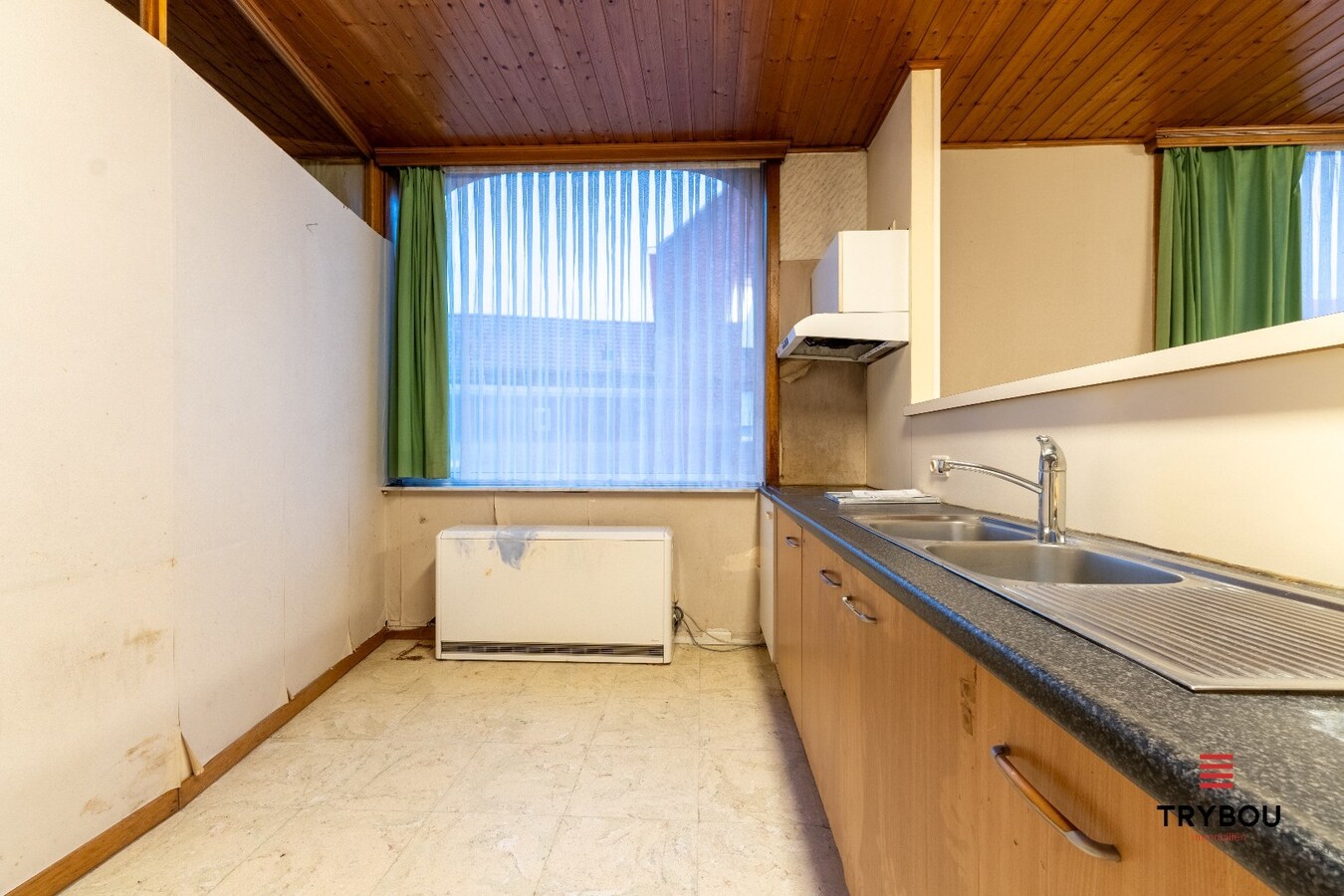 Ruime hoekwoning met tuin te Houthulst 