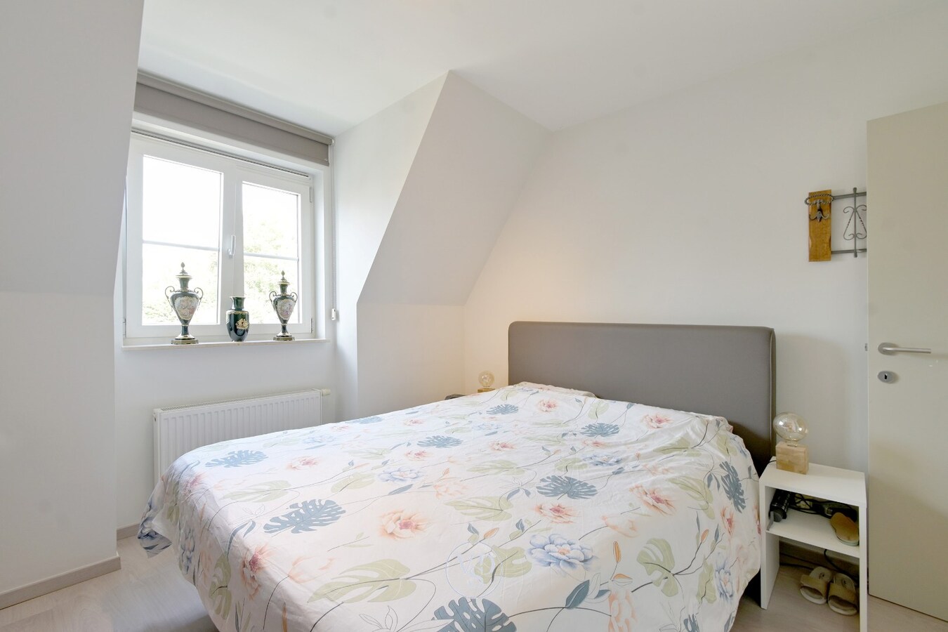 Klassevol appartement met terras (incl.  garagebox). 