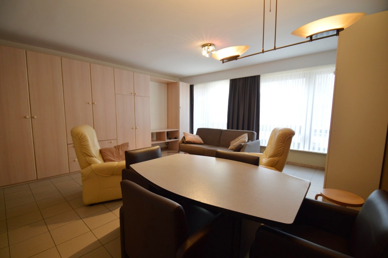 Studio ter hoogte van het Heldenplein - Heist 