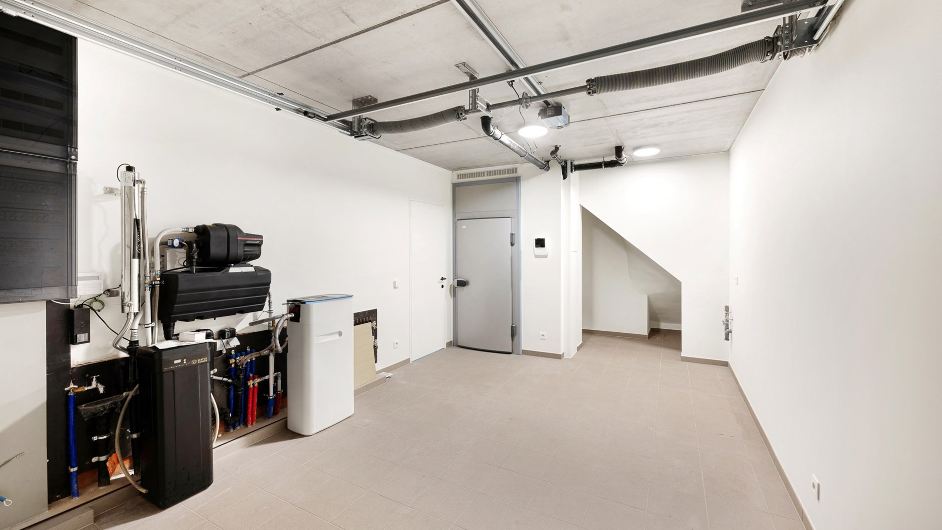 Impressionnante villa neuve au cœur du Zoute, à quelques pas du golf de Knokke. 