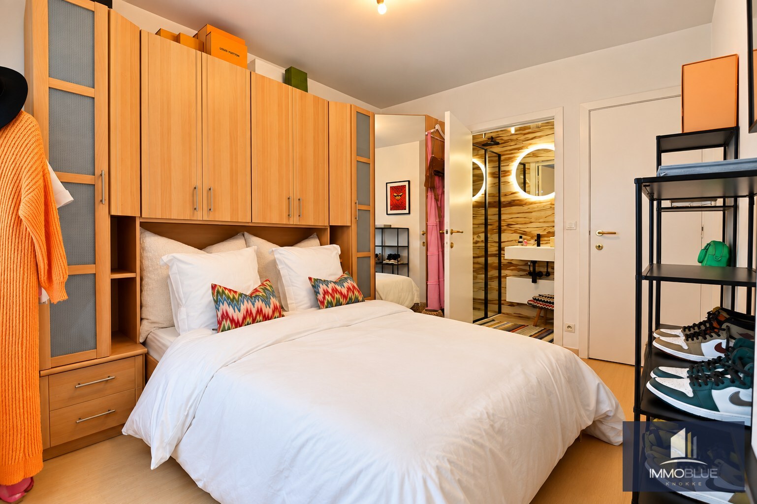 Zeer lichtrijk en instapklaar zuidgericht appartement met open zicht. 