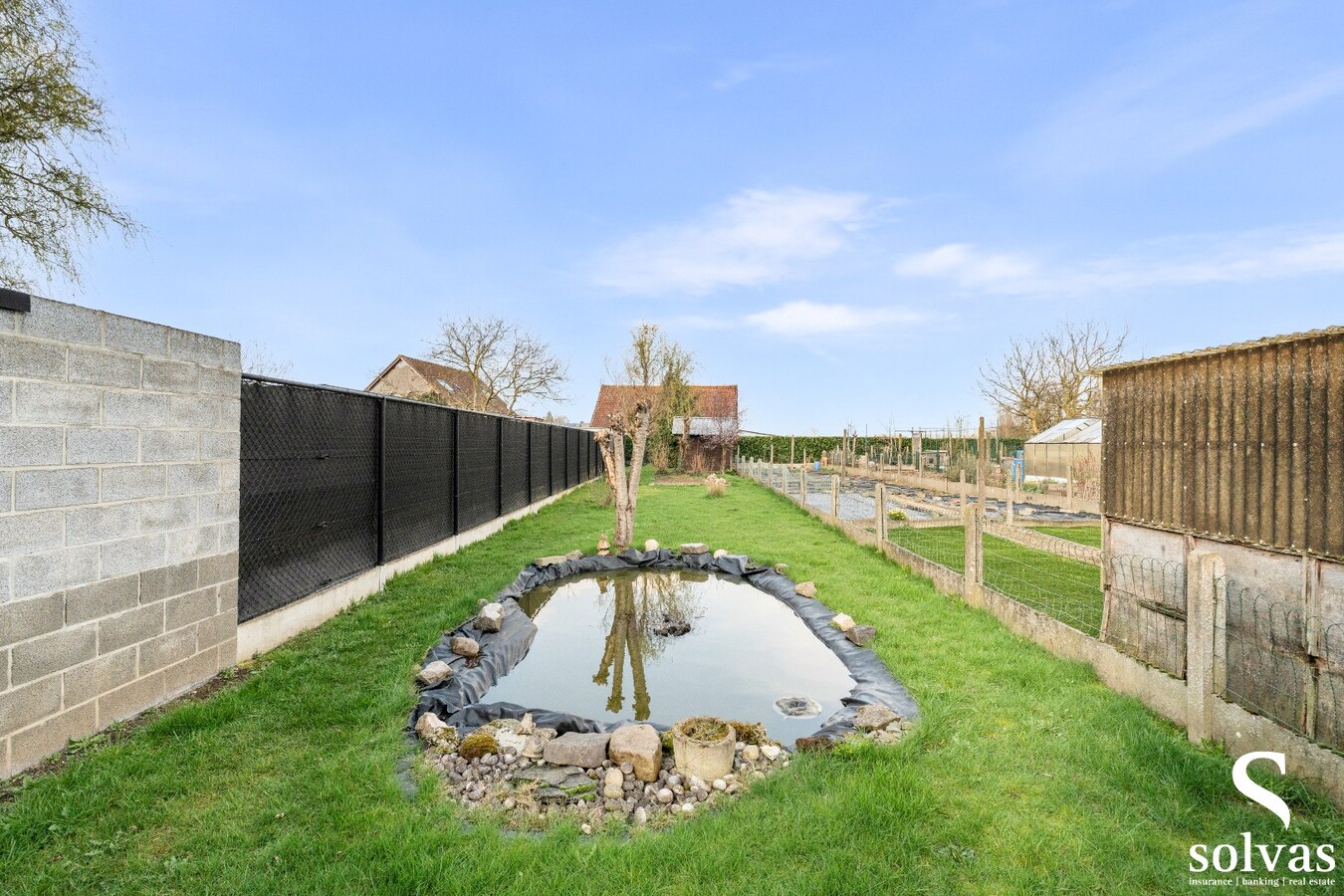 Op te frissen woning te Landegem! 