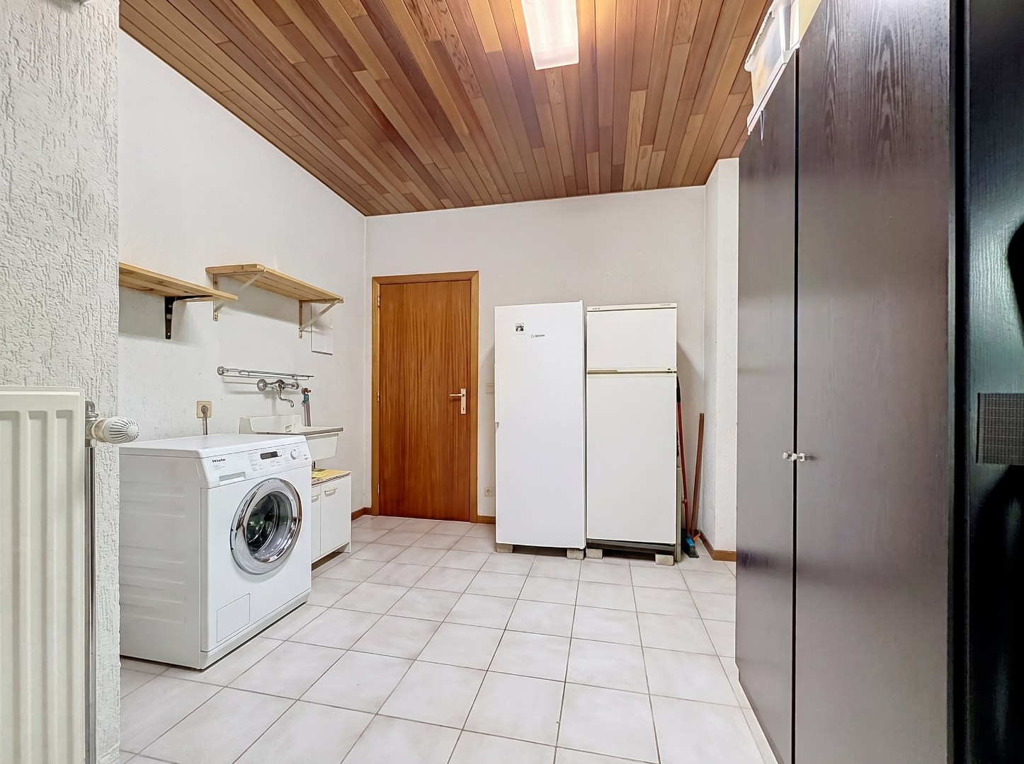 Charmante vrijstaande villa met 3 slaapkamers, ruime zolder en zonnig perceel van 1.500 m² 
