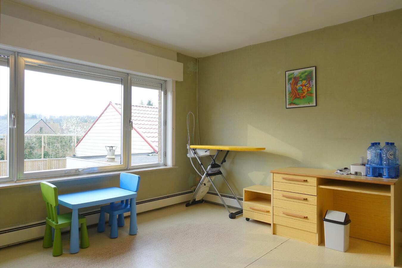 Uitstekend gelegen handelspand met woonst 