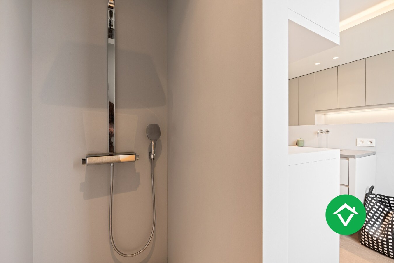 Instapklare woning met 4 slaapkamers en garage te Torhout 