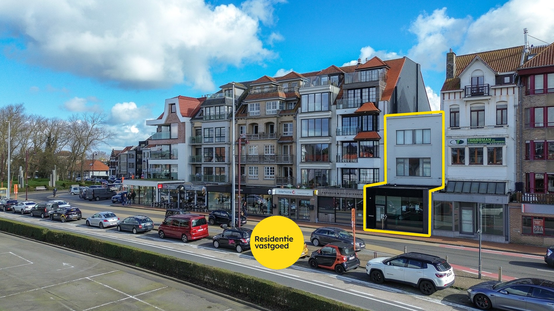 Uniek handelspand (voormalig bankkantoor) met veel mogelijkheden in centrum De Haan 