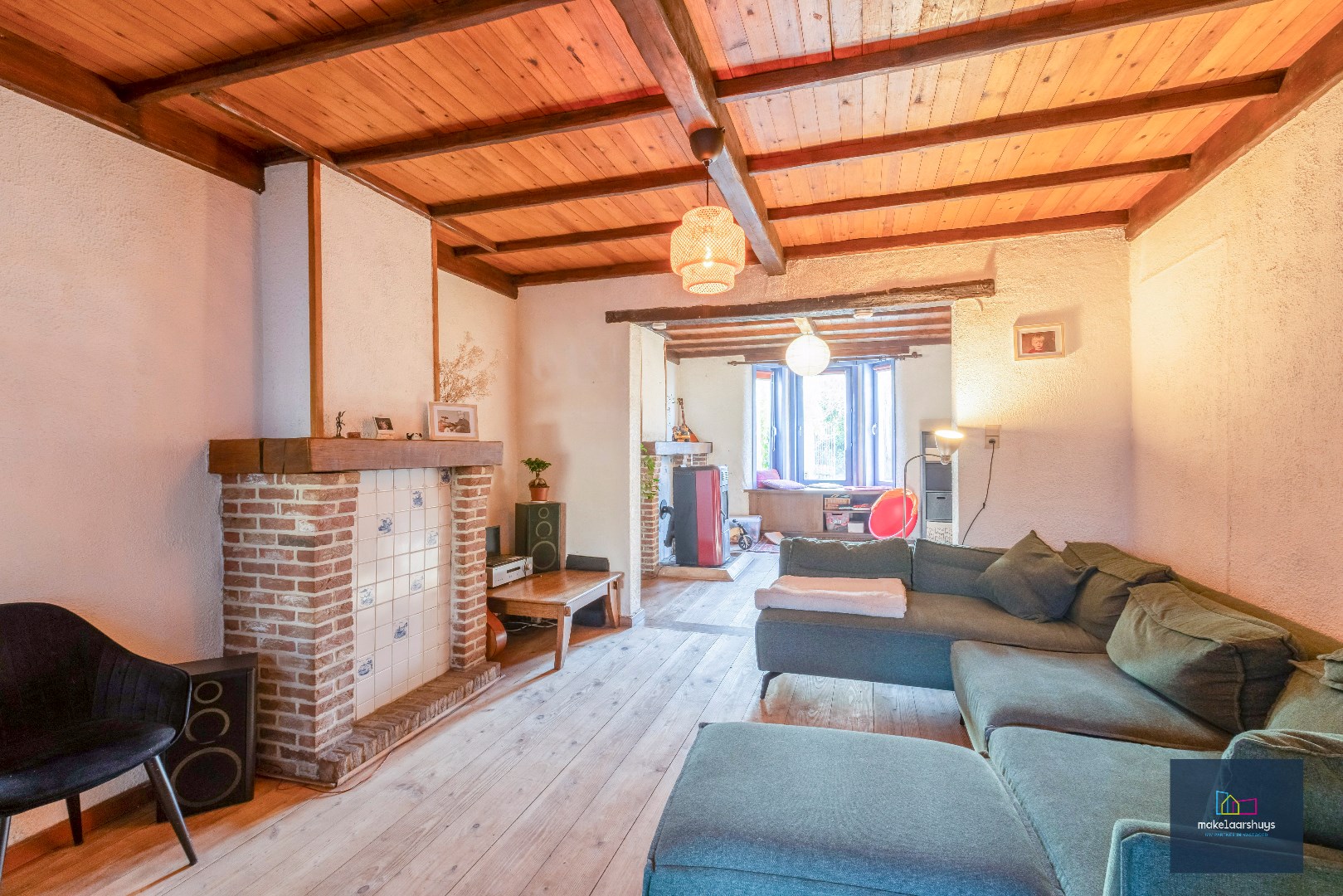 Te renoveren HOB op schitterende locatie te Drongen 