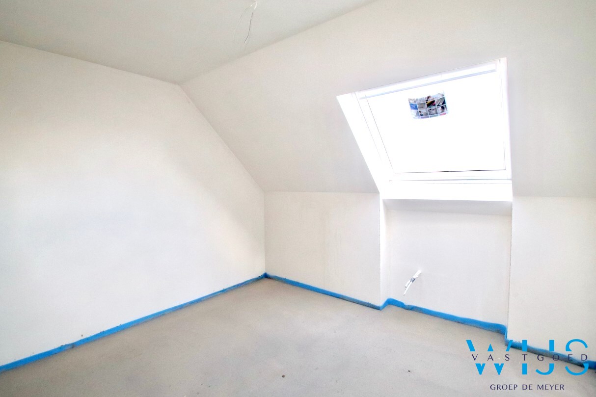 Nieuwbouw met 3 slaapkamers te centum ERTVELDE ! 