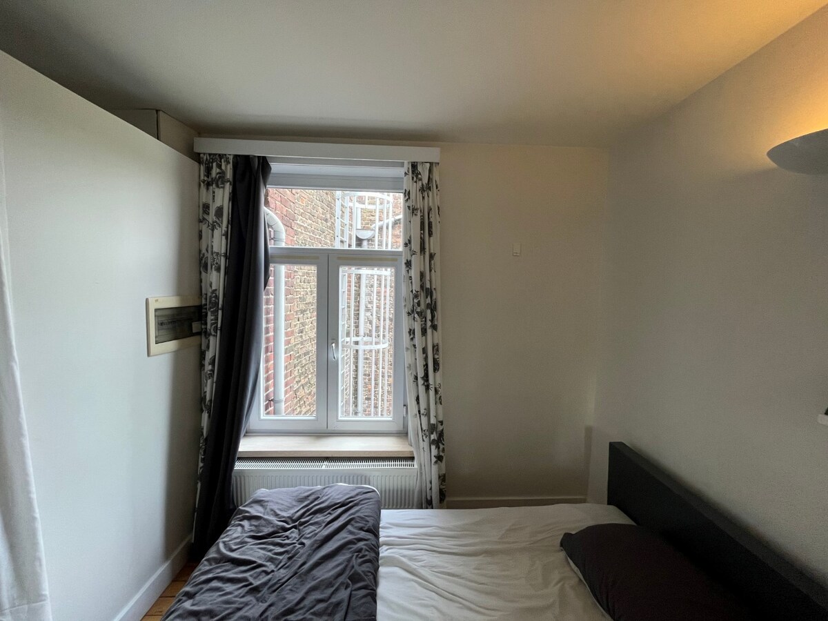 Gezellige duplex nabij 't Zuid - DOMICILIE VERPLICHT ( geen studenten ! ) 