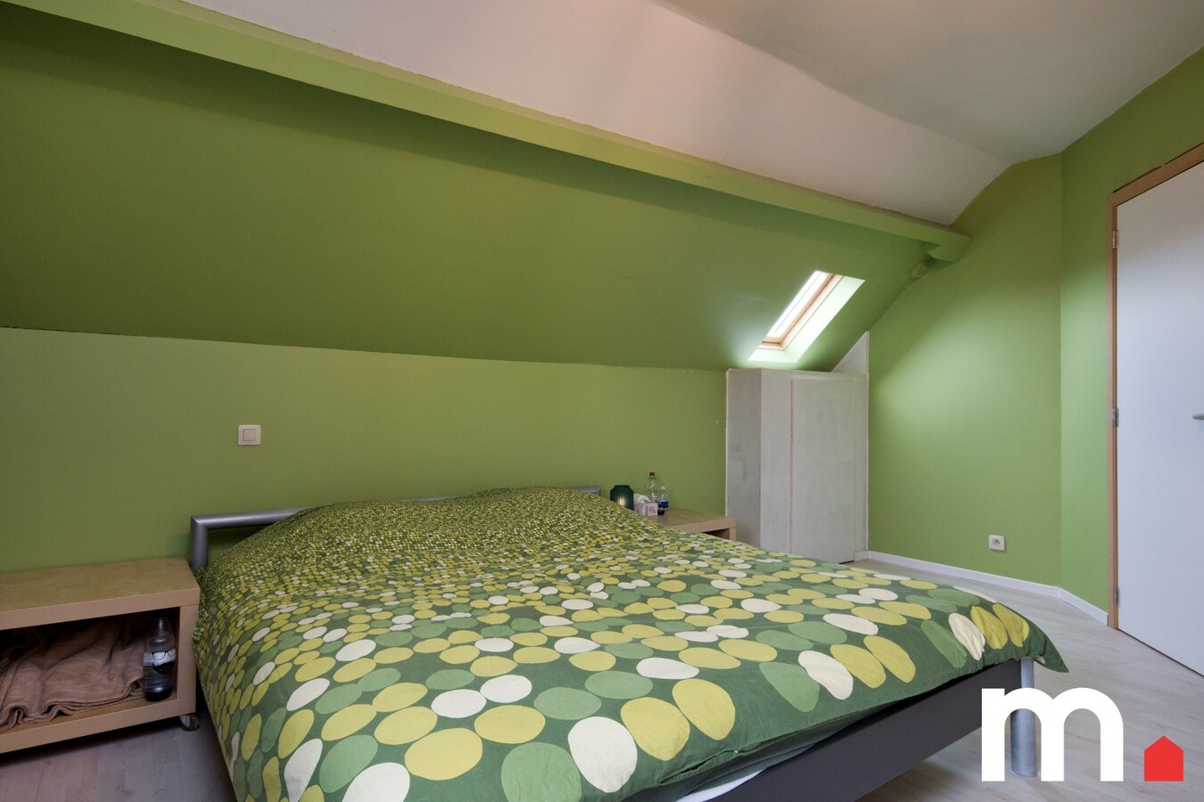 HOB op 734m² met uitweg achteraan EPC B  en multifunctionele ruimte van 48m² te Izegem! 