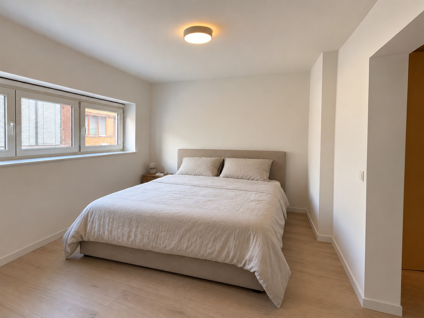 Ruim duplexappartement met 3 slaapkamers nabij Gent-Sint-Pieters 