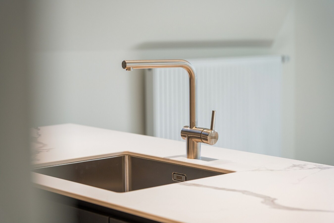 Luxueuze totaalrenovatie | Instapklaar dak appartement met mezzanine 
