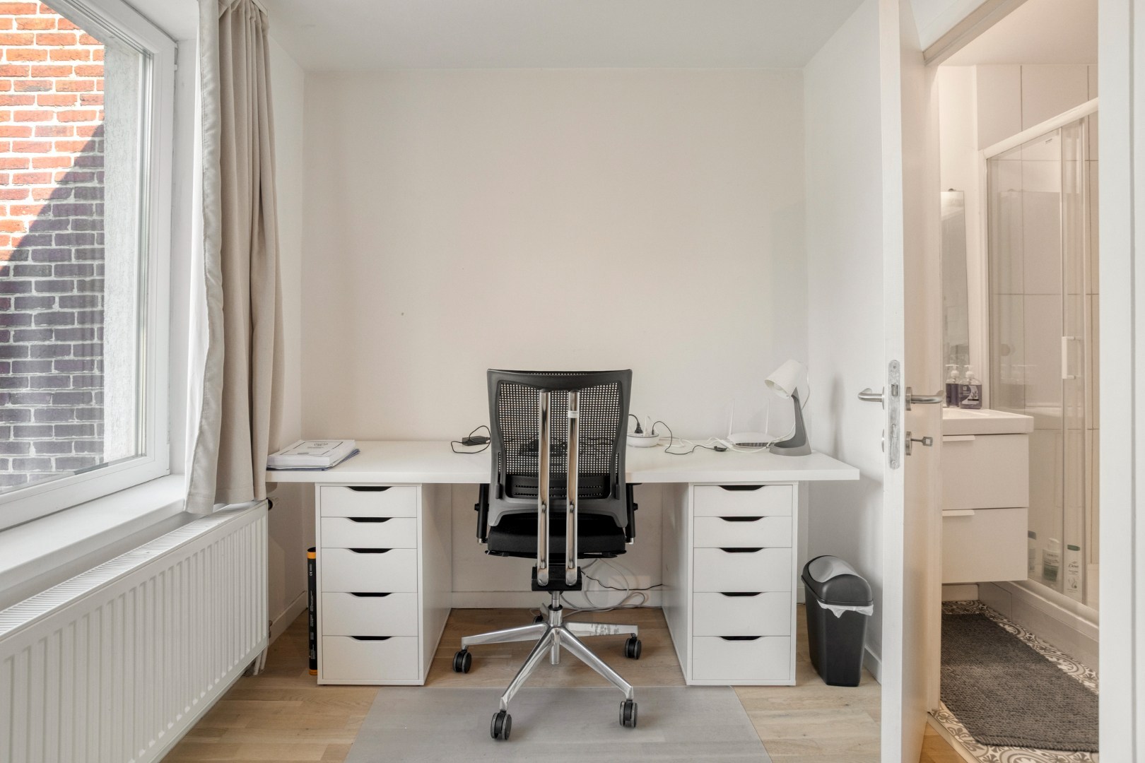 Studentenkamer met eigen sanitair in centrum Leuven! - EPC 148 kWh/m² - bewoonbare opp. 15,5m² 