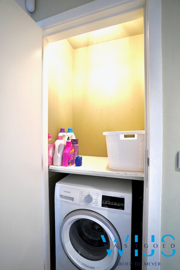 Enorm energiezuinig woonhuis in halfopen bebouwing te Eeklo ! 