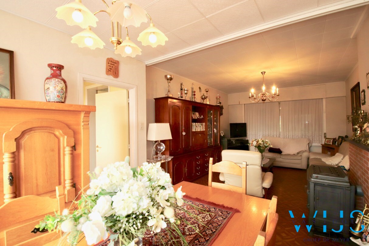 Te renoveren woonhuis in het dorp van Boekhoute ! 