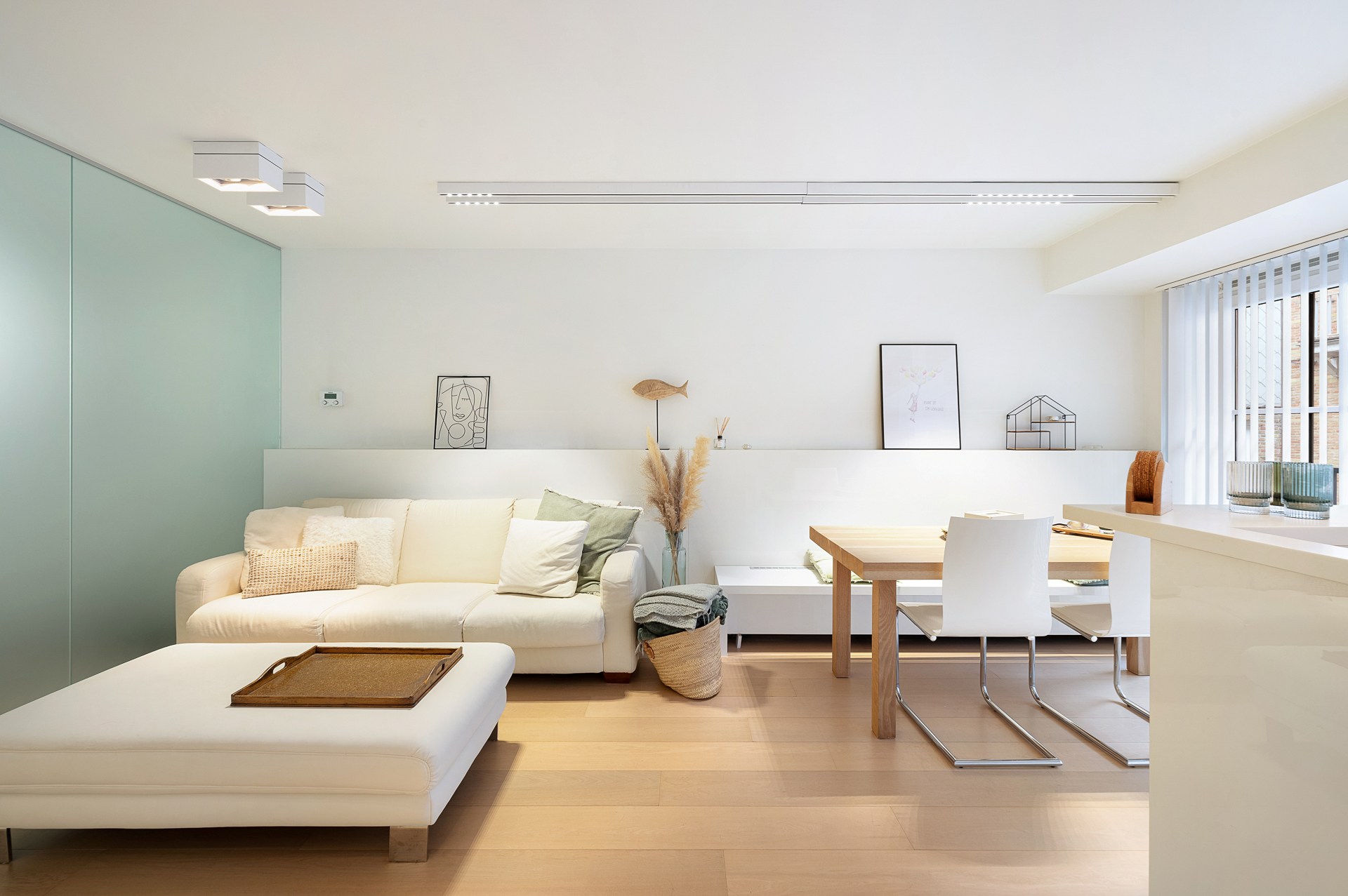 Appartement confortable avec 2 chambres dans un bâtiment récent, situé au centre de l'avenue Fincentlaan à Knokke. 